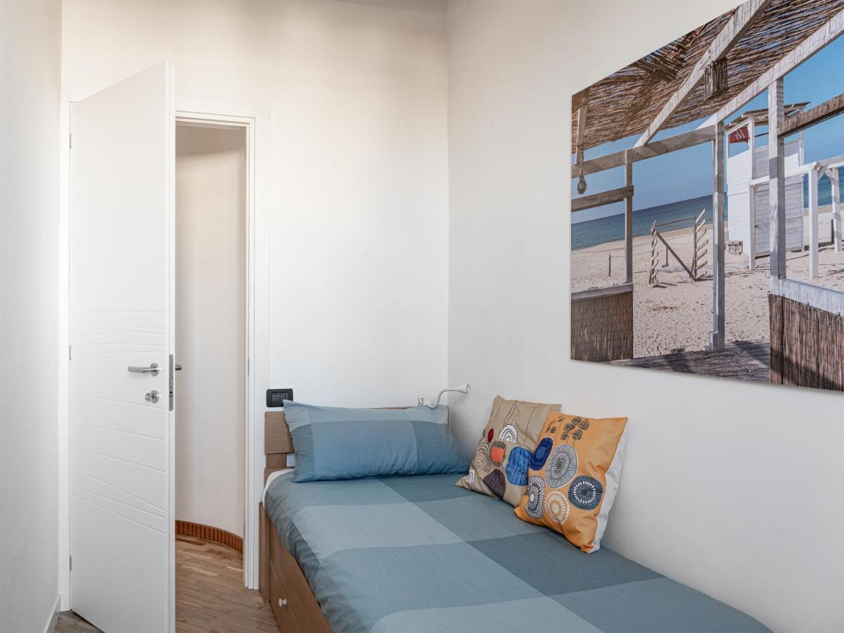 Suite "Le Vele" In The Heart Of The City كالياري المظهر الخارجي الصورة